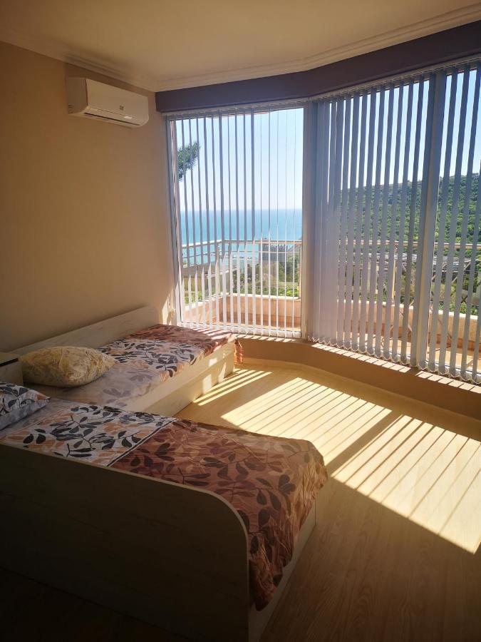 Seaview Apartment Complex Karia Kawarna Exterior foto