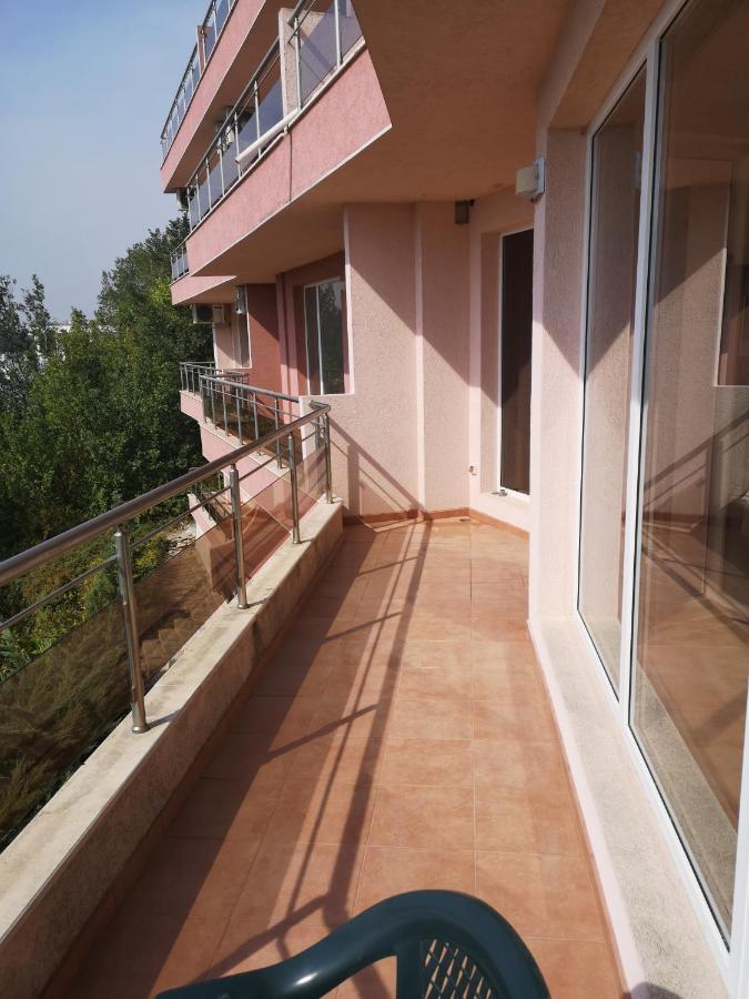 Seaview Apartment Complex Karia Kawarna Exterior foto