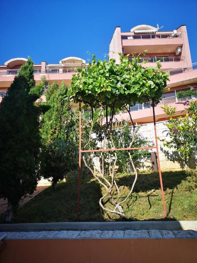 Seaview Apartment Complex Karia Kawarna Exterior foto